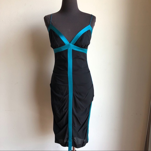 Nicole Miller Dresses & Skirts - Nicole Miller sz 4 sexy silk dress